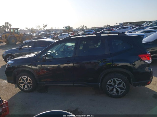 2019 Subaru Forester Premium მანქანა იყიდება აუქციონზე, vin: JF2SKAEC7KH524585, აუქციონის ნომერი: 44298344