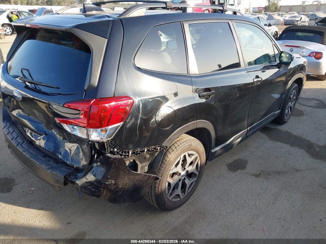 2019 Subaru Forester Premium მანქანა იყიდება აუქციონზე, vin: JF2SKAEC7KH524585, აუქციონის ნომერი: 44298344