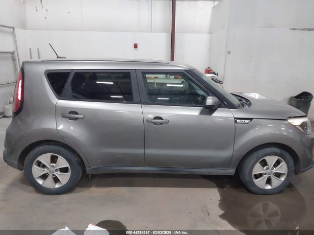 KIA Soul 2015 KNDJN2A27F7137678 Image 14