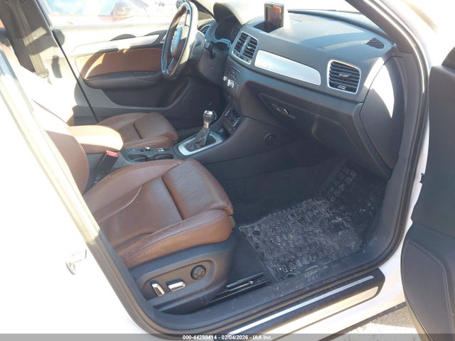 2018 Audi Q3 2.0t Premium/2.0t Sport Premium მანქანა იყიდება აუქციონზე, vin: WA1JCCFSXJR035349, აუქციონის ნომერი: 44298414