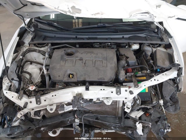 2T1BURHE8KC210064 Toyota COROLLA LE