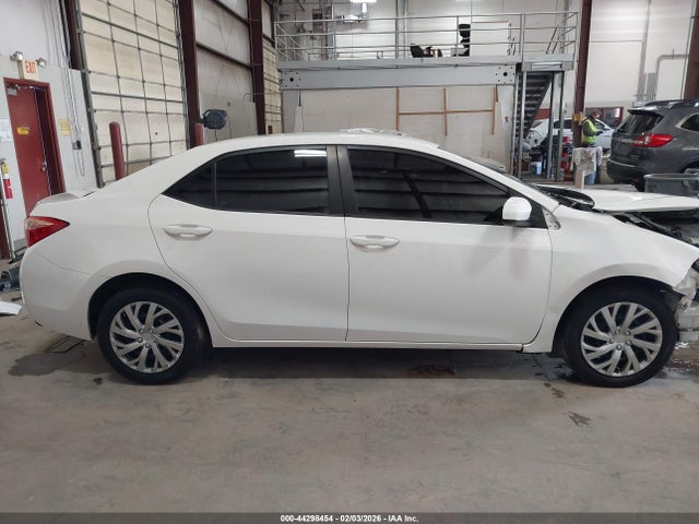 2T1BURHE8KC210064 Toyota COROLLA LE