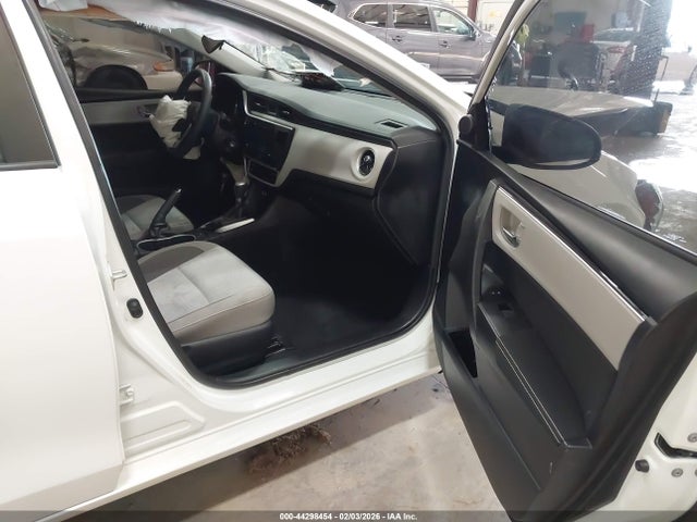 2T1BURHE8KC210064 Toyota COROLLA LE