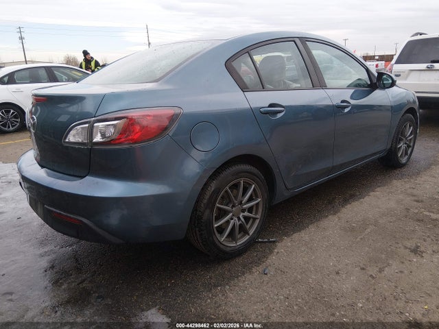 2011 MAZDA MAZDA3 JM1BL1VF8B1402445 Photo 3