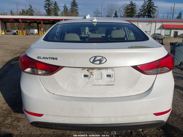 5NPDH4AE6GH772639 Hyundai ELANTRA SE