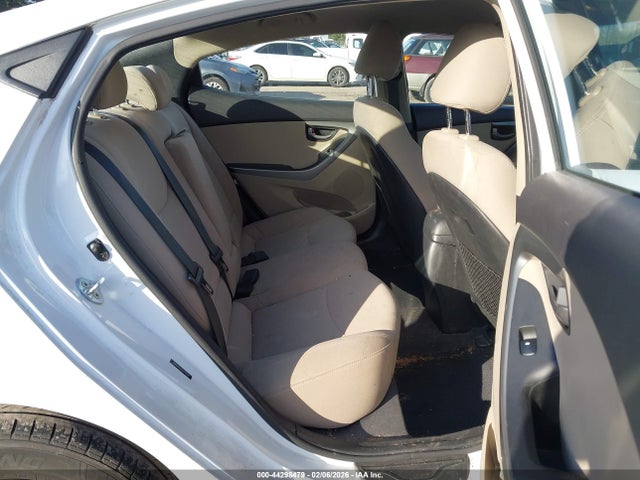 5NPDH4AE6GH772639 Hyundai ELANTRA SE