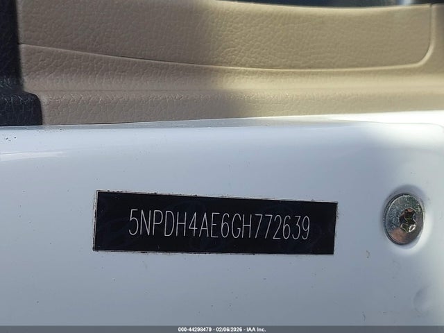 5NPDH4AE6GH772639 Hyundai ELANTRA SE