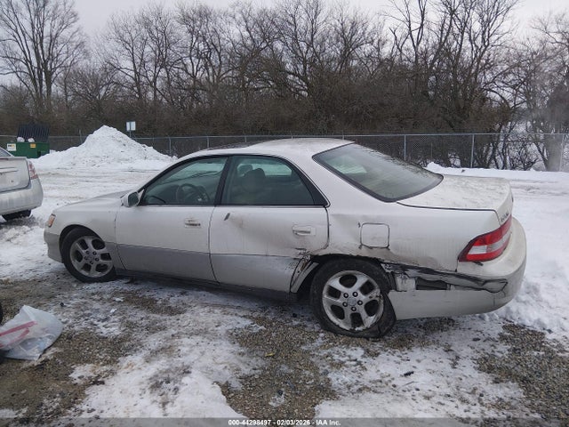2001 Lexus Es 300 მანქანა იყიდება აუქციონზე, vin: JT8BF28GX15105068, აუქციონის ნომერი: 44298497