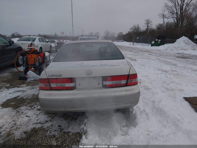 2001 Lexus Es 300 მანქანა იყიდება აუქციონზე, vin: JT8BF28GX15105068, აუქციონის ნომერი: 44298497