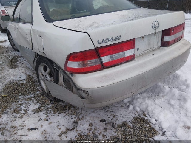 2001 Lexus Es 300 მანქანა იყიდება აუქციონზე, vin: JT8BF28GX15105068, აუქციონის ნომერი: 44298497