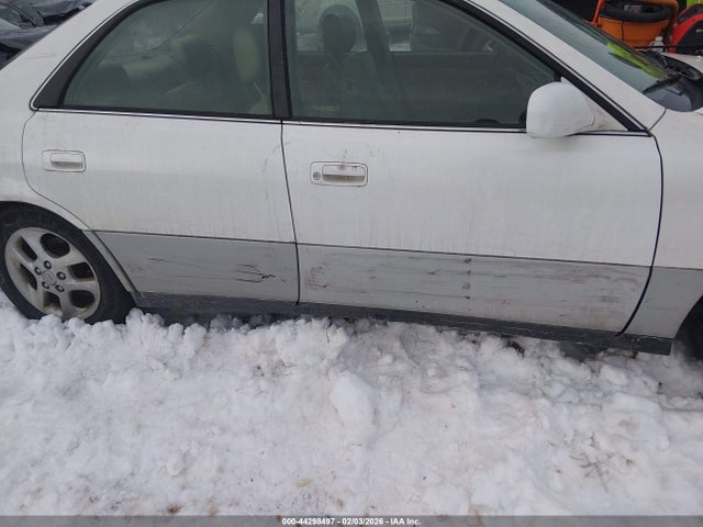 2001 Lexus Es 300 მანქანა იყიდება აუქციონზე, vin: JT8BF28GX15105068, აუქციონის ნომერი: 44298497