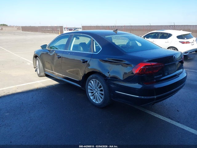 1VWBT7A36HC020178 Volkswagen Passat 1.8t Se