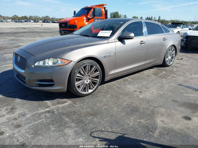 2011 JAGUAR XJ SAJWA2GE4BMV10756 Photo 1