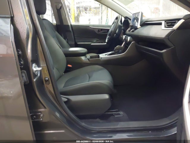 2023 TOYOTA RAV4 2T3F1RFV8PC350949 Photo 4