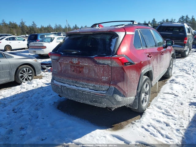 2T3P1RFV1PW379812 Toyota Rav4 Xle