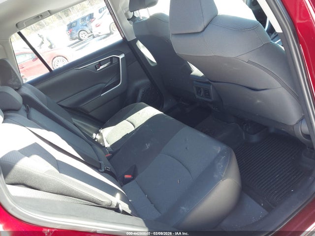 2T3P1RFV1PW379812 Toyota Rav4 Xle
