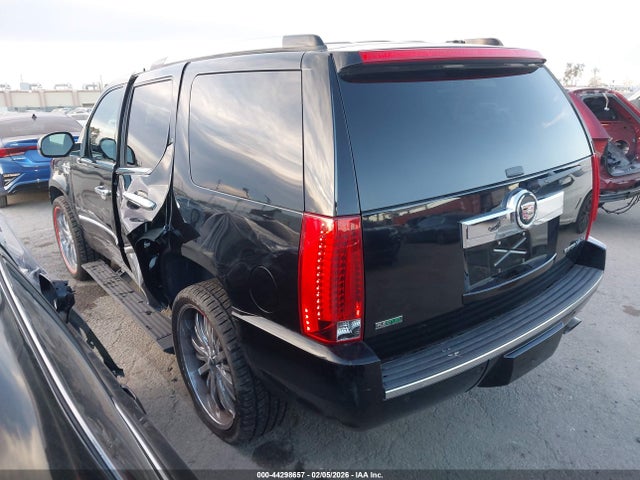 2010 CADILLAC ESCALADE 1GYUCCEF4AR267589 Photo 2