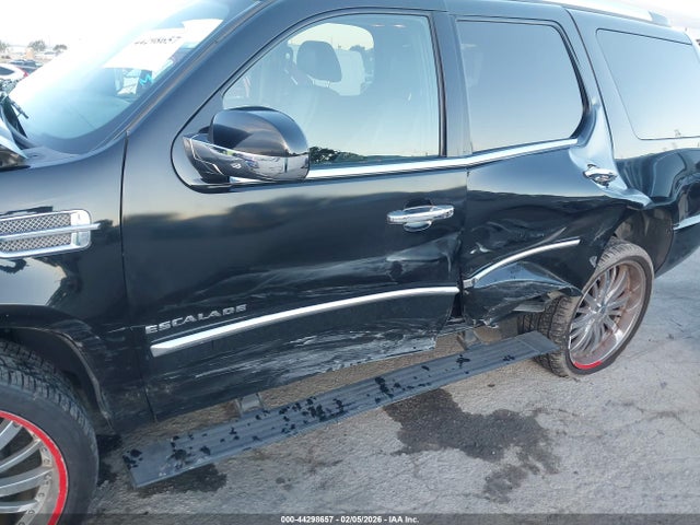 2010 CADILLAC ESCALADE 1GYUCCEF4AR267589 Photo 5