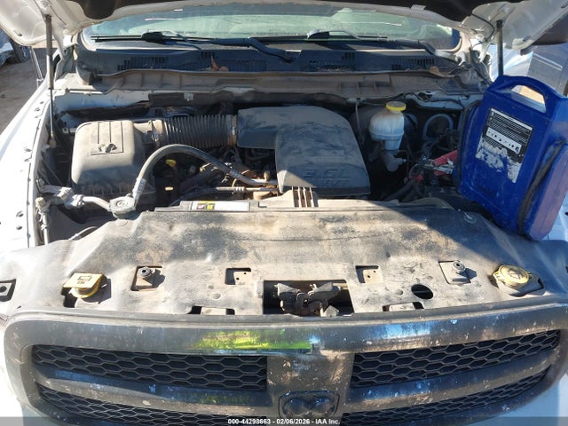 2019 Ram 1500 Classic Tradesman  4x2 6'4 Box მანქანა იყიდება აუქციონზე, vin: 1C6RR6FG2KS526455, აუქციონის ნომერი: 44298663