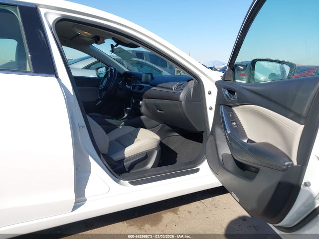 JM1GL1V52H1155820 Mazda Mazda6 Touring