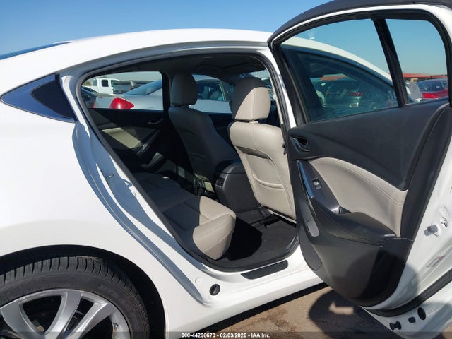JM1GL1V52H1155820 Mazda Mazda6 Touring