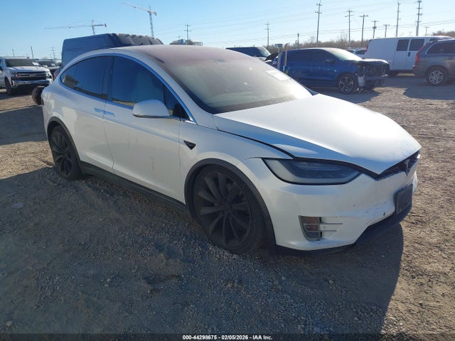 2017 TESLA MODEL X 5YJXCDE23HF045888