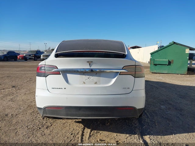 44298675 :رقم المزاد ، 5YJXCDE23HF045888 vin ، 2017 Tesla Model X 100d/75d/90d مزاد بيع