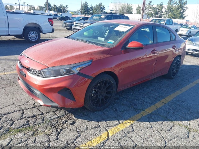 3KPF24AD1PE569910 KIA Forte Lxs