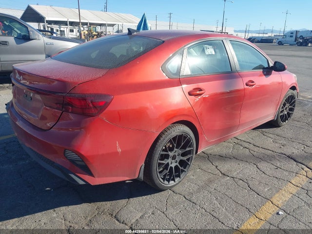 3KPF24AD1PE569910 KIA Forte Lxs