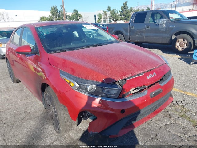 3KPF24AD1PE569910 KIA Forte Lxs