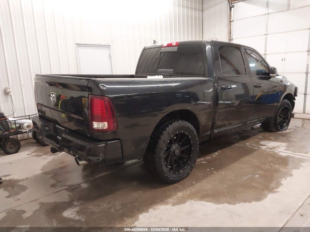 44298686 :رقم المزاد ، 1C6RR7MTXGS280896 vin ، 2016 Ram 1500 Sport مزاد بيع