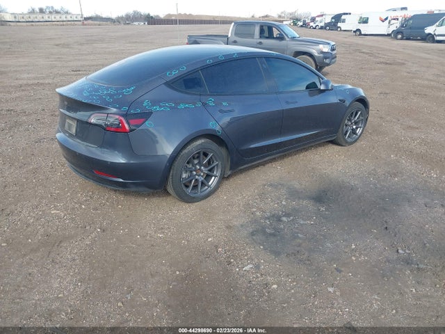 44298690 :رقم المزاد ، 5YJ3E1EA8NF343962 vin ، 2022 Tesla Model 3 Rear-wheel Drive مزاد بيع