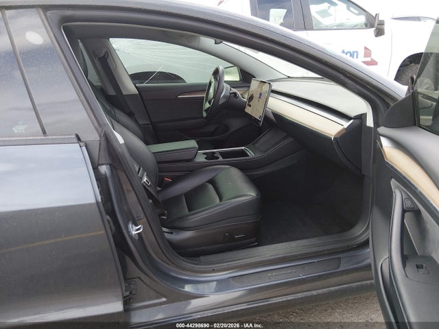44298690 :رقم المزاد ، 5YJ3E1EA8NF343962 vin ، 2022 Tesla Model 3 Rear-wheel Drive مزاد بيع