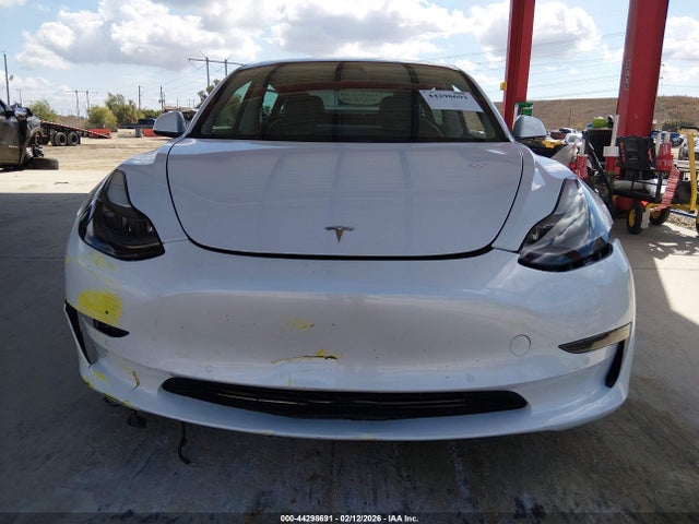 Продажа на аукционе авто 2021 Tesla Model 3 Standard Range Plus Rear-wheel Drive, vin: 5YJ3E1EA2MF096825, номер лота: 44298691