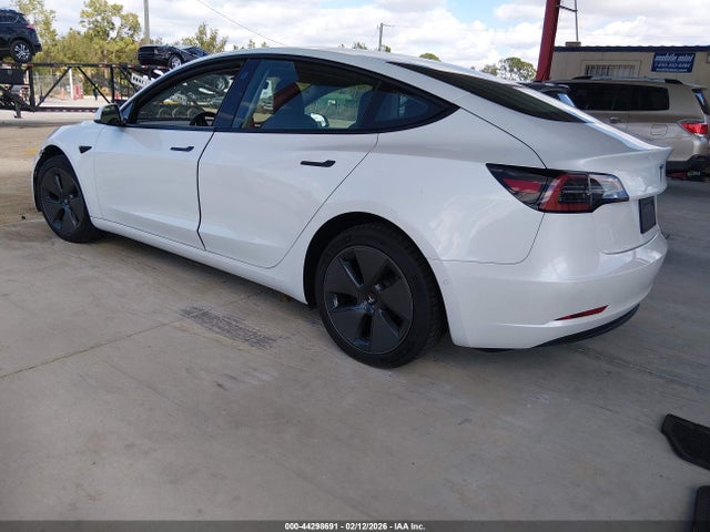2021 TESLA MODEL 3 5YJ3E1EA2MF096825 Photo 2