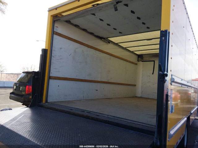 1GD37TCG4H1175243 GMC Savana Cutaway Work Van