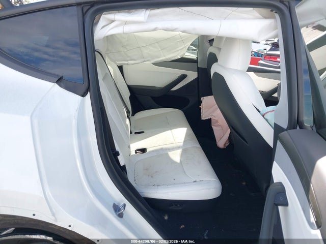 2026 TESLA MODEL Y 7SAYGDEDXTF440267 Photo 7
