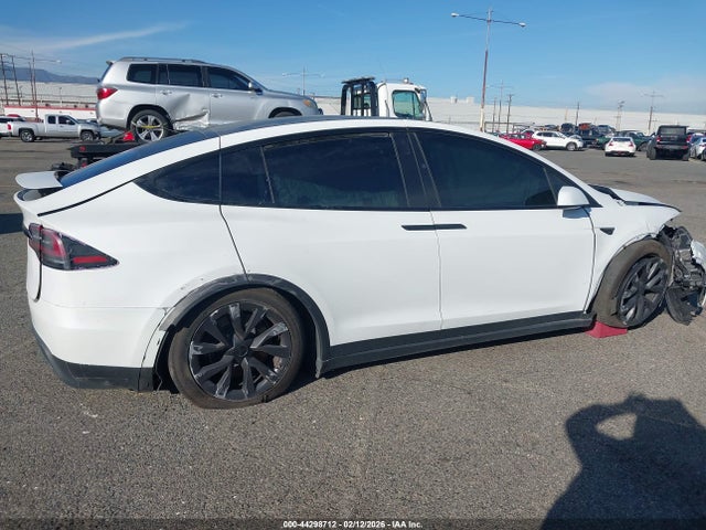 44298712 :رقم المزاد ، 7SAXCDE56RF435060 vin ، 2024 Tesla Model X Long Range مزاد بيع