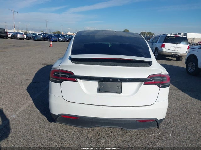 44298712 :رقم المزاد ، 7SAXCDE56RF435060 vin ، 2024 Tesla Model X Long Range مزاد بيع