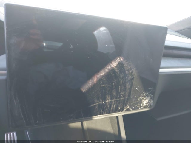 44298712 :رقم المزاد ، 7SAXCDE56RF435060 vin ، 2024 Tesla Model X Long Range مزاد بيع