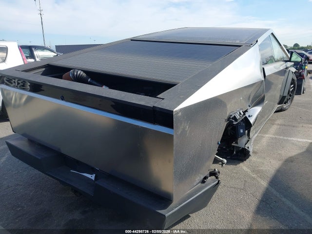 Tesla Cybertruck Cyberbeast 2025 7G2CEHEE9SA062786 Image 15