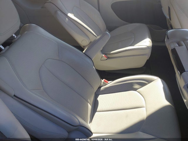 2017 CHRYSLER PACIFICA HYBRID 2C4RC1N77HR739930 Photo 7