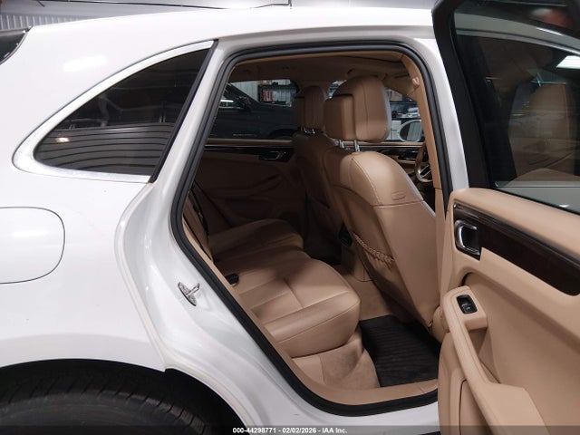 2015 PORSCHE MACAN WP1AB2A58FLB57009 Photo 7