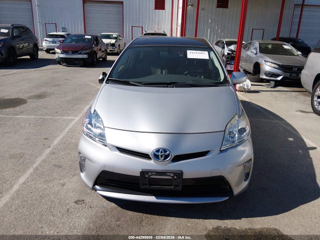 JTDKN3DU3F1915985 Toyota Prius Four