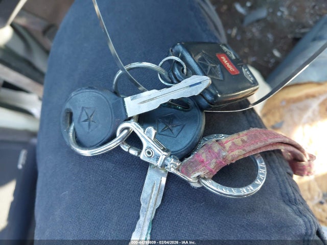 1998 CHRYSLER TOWN & COUNTRY 1C4GP64L6WB656508 Photo 10