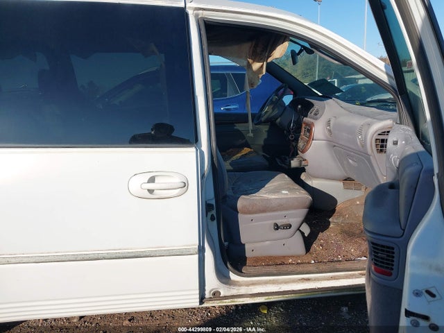 1998 CHRYSLER TOWN & COUNTRY 1C4GP64L6WB656508 Photo 4