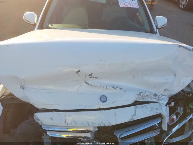 55SWF4JB3HU230661 Mercedes-Benz C 300