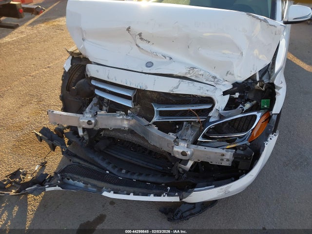 55SWF4JB3HU230661 Mercedes-Benz C 300