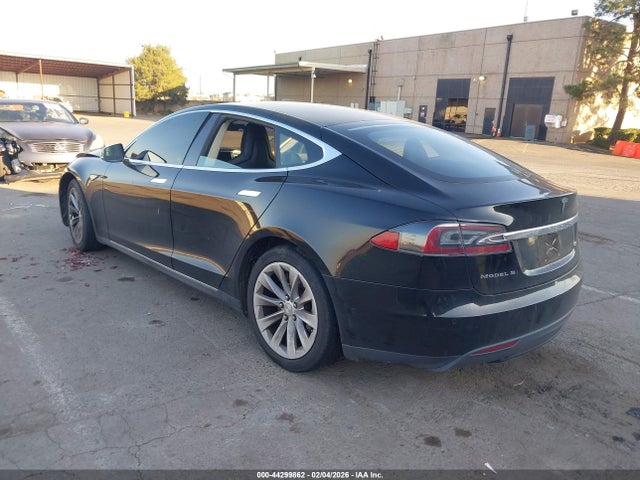 44299862 :رقم المزاد ، 5YJSA1E13GF129732 vin ، 2016 Tesla Model S 60/70/75/85 مزاد بيع