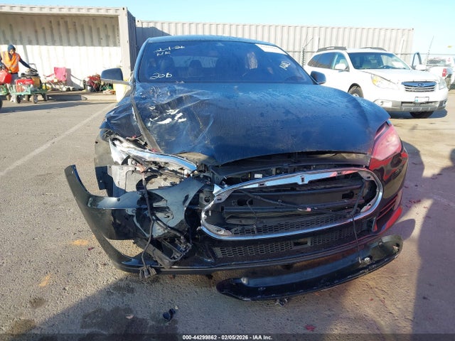 44299862 :رقم المزاد ، 5YJSA1E13GF129732 vin ، 2016 Tesla Model S 60/70/75/85 مزاد بيع